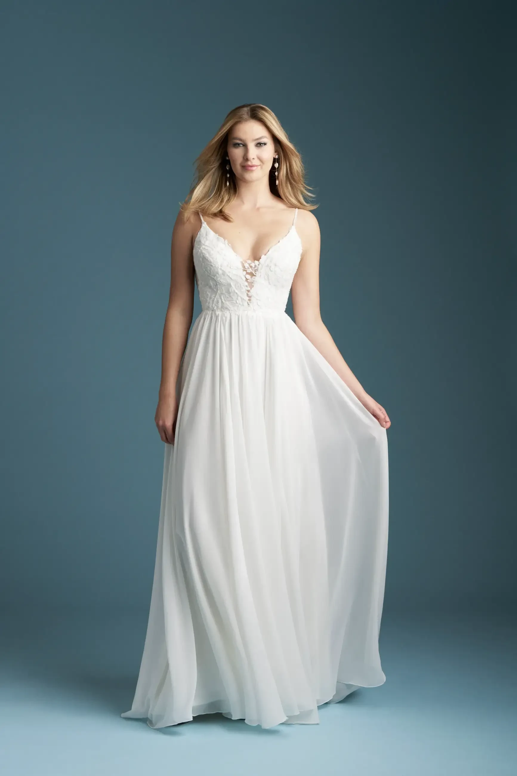 Mixing Textures: Tulle, Lace, Satin, and Chiffon in One Stunning Look Image