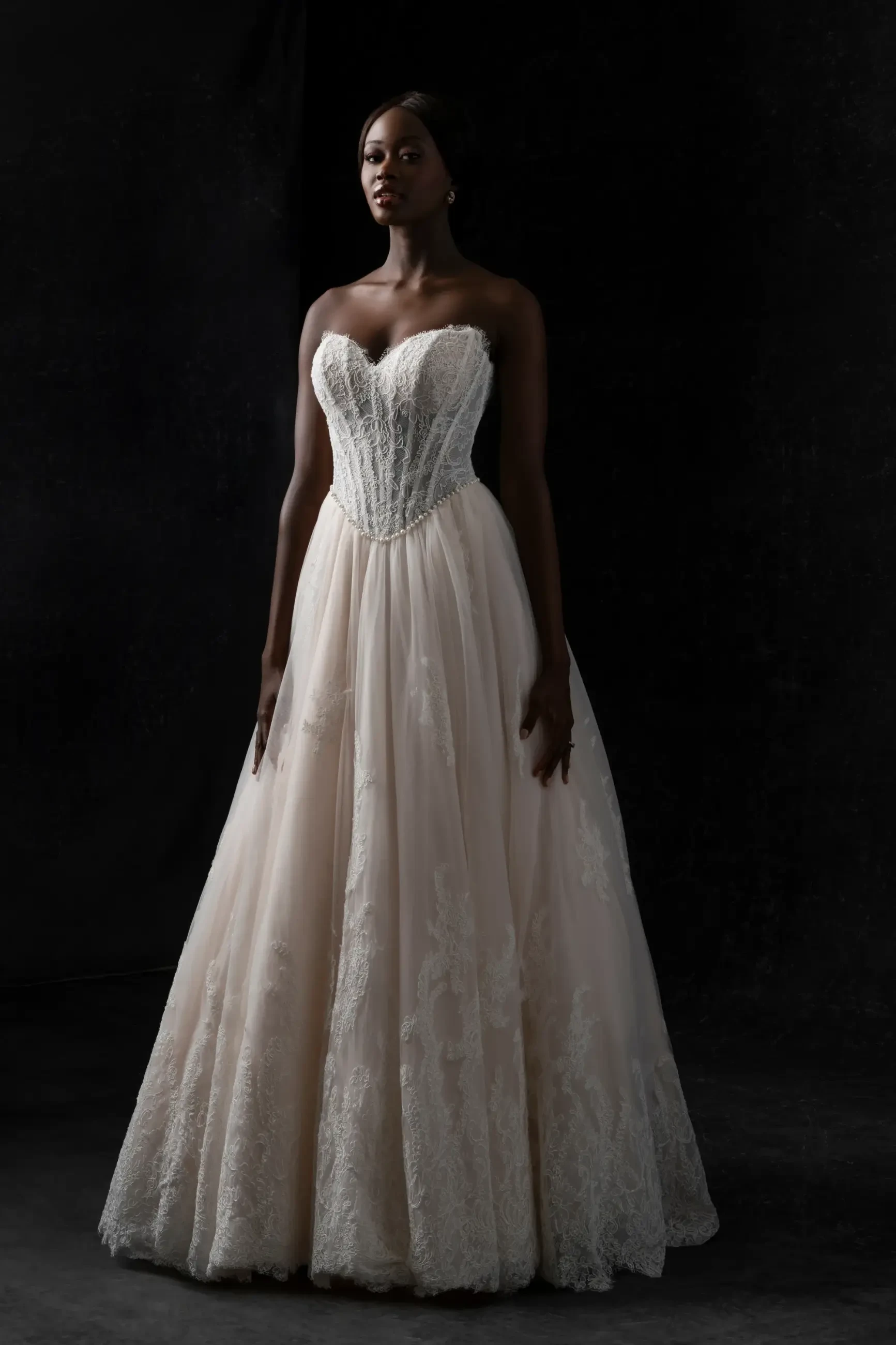 Minimalist Bride Style: Sleek, Simple, and So Sophisticated Image