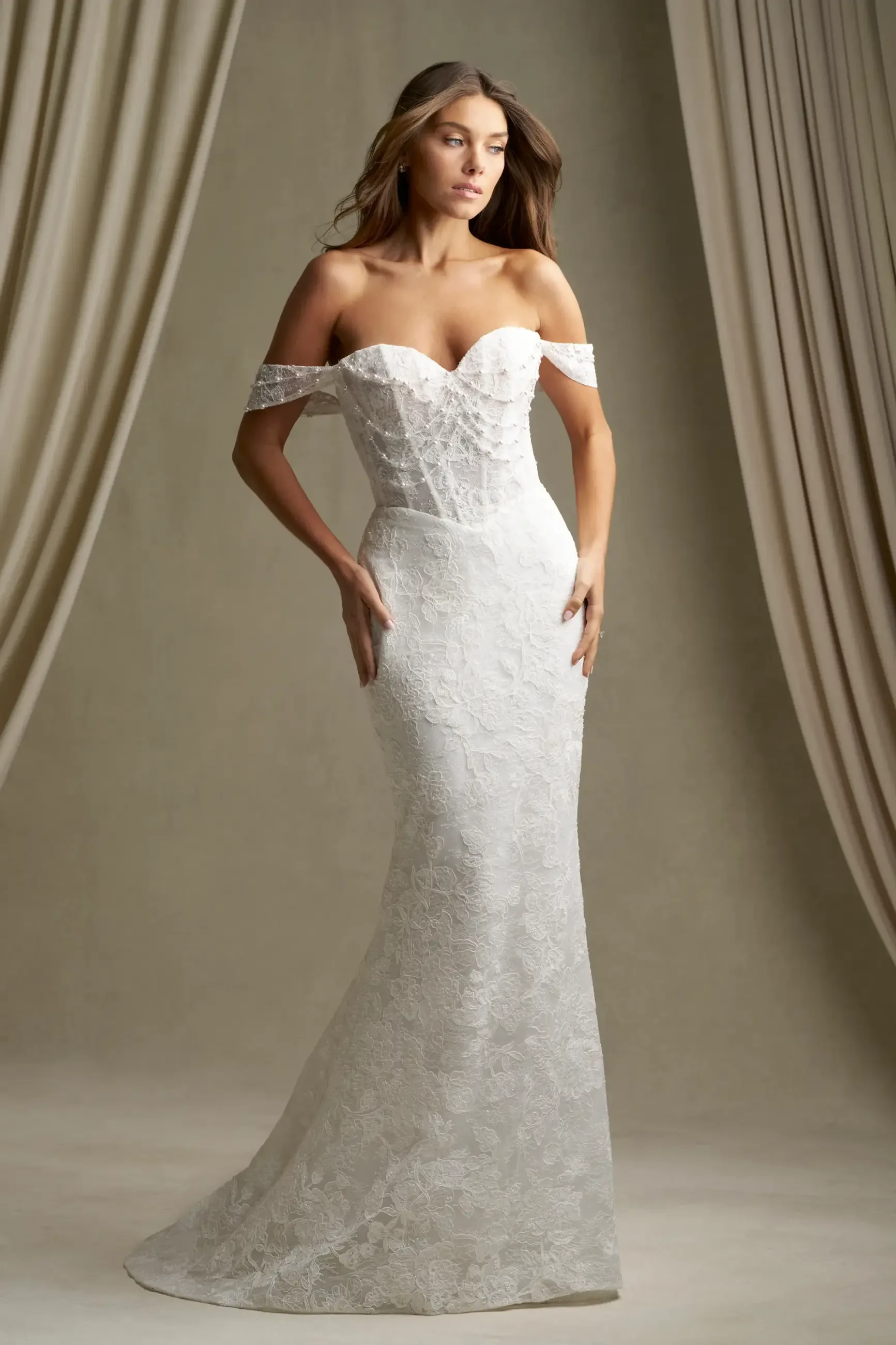 Effortless Bridal Looks Designed to Feel Timeless Image